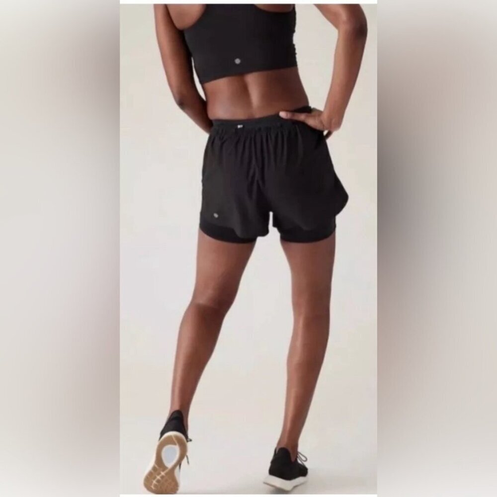 ATHLETA Mile Marker 2 in 1 Shorts Black Small - Picture 5 of 15